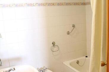 پانسیون Hostal Fonda Prat