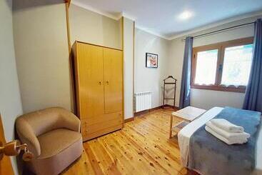 پانسیون Hostal Fonda Prat
