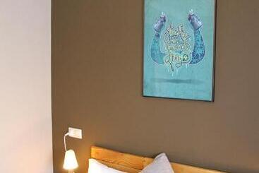 پانسیون Hostal Fonda Prat