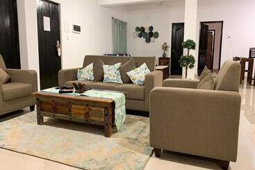 استراحتگاه Span Suites & Villa
