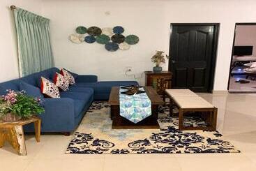 استراحتگاه Span Suites & Villa