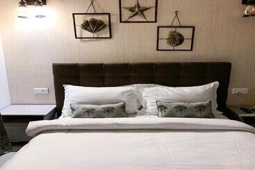 استراحتگاه Span Suites & Villa