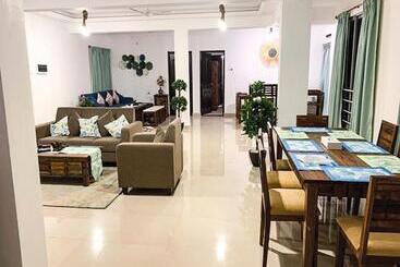 استراحتگاه Span Suites & Villa