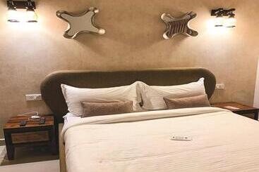 استراحتگاه Span Suites & Villa