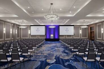 Delta Hotels By Marriott Thunder Bay