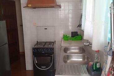 پانسیون Landa's Guest House