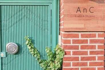 تختخواب و صبحانه Anc House