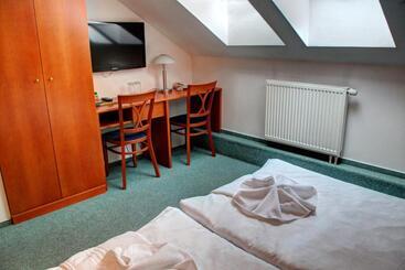 Birdie Pension & Wellness
