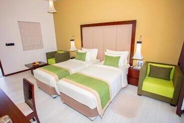 Hotell Amora Lagoon