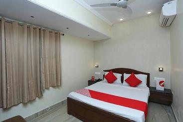 Oyo 10515 Hotel Vishnu Villas