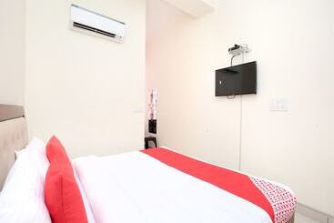Oyo 16695 Hotel Sun View
