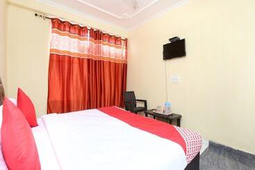 Oyo 16695 Hotel Sun View