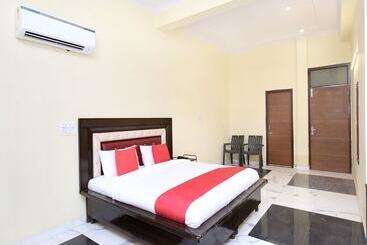 Oyo 16695 Hotel Sun View