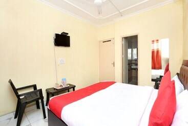 Oyo 16695 Hotel Sun View