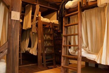 پانسیون Kazenomori Kitchen  Hostel