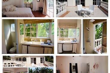 Baoba Breeze Bed & Breakfast  Beachfront Paradise