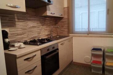 تختخواب و صبحانه Officina Urban Sleep