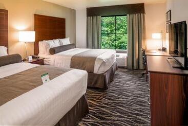 هتل Cobblestone Inn & Suites  Fairfield Bay