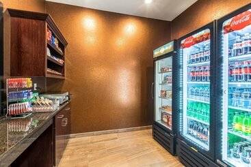 هتل Cobblestone Inn & Suites  Fairfield Bay