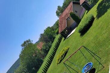پانسیون Garden 022