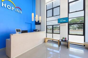 هتل Hop Inn Chiang Mai Superhighway