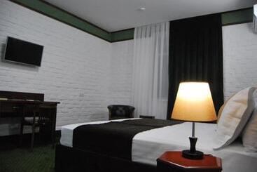 هتل Kesh Palace