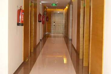 هتل Yara Suites