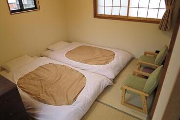 پانسیون Guest House Roji To Akari