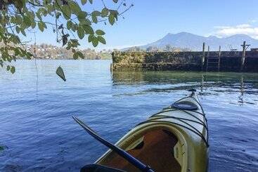 تختخواب و صبحانه Lake Villa Lotus