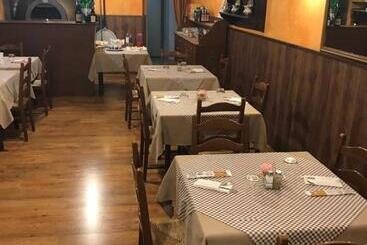 هاستل Locanda Aquila Nera