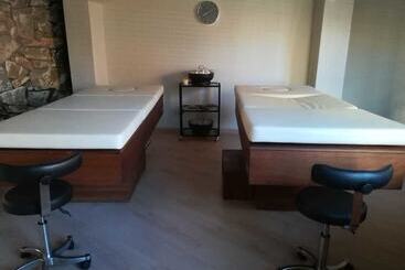 استراحتگاه Pelonngwe Wellness Retreat & Spa
