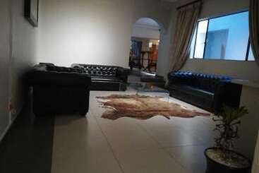 استراحتگاه Pelonngwe Wellness Retreat & Spa