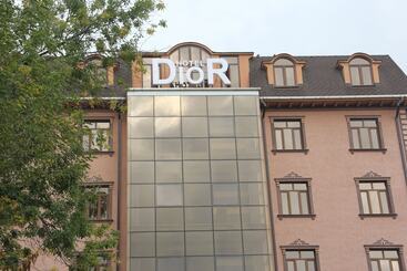 هتل Dior