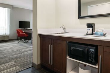 هتل Hampton Inn Champaign Southwest