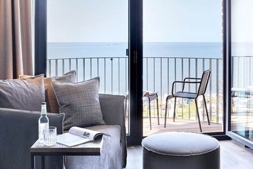 Lighthouse Hotel & Spa