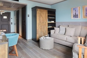 Lighthouse Hotel & Spa