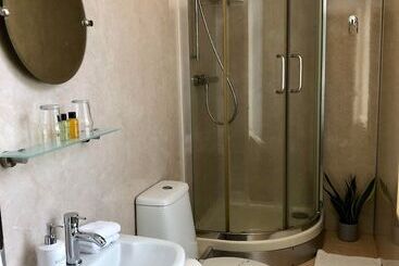 تختخواب و صبحانه Salisbury Guest House