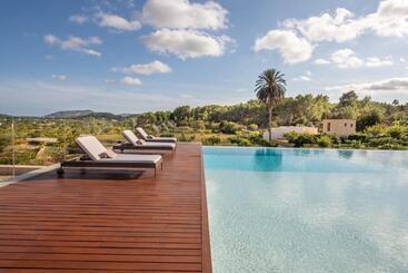 Safragell Ibiza Suites & Spa - Sant Llorenc de Balafia