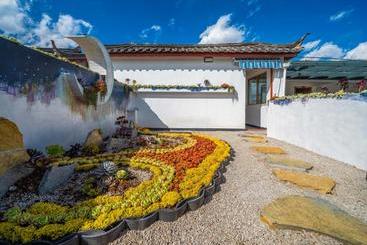 پانسیون Lijiang Nanfu Yinglu Guesthouse