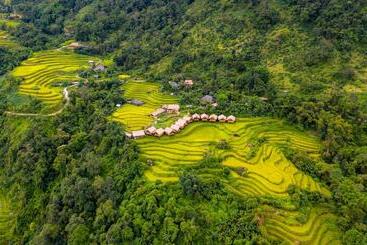 هتل Hoang Su Phi Lodge