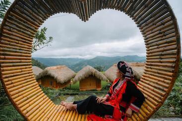 هتل Hoang Su Phi Lodge