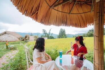 هتل Hoang Su Phi Lodge
