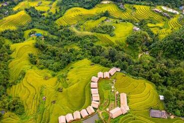 هتل Hoang Su Phi Lodge
