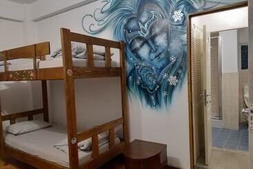 Bauhaus Bucharest   Hostel