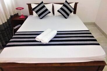 تختخواب و صبحانه Silver Sand Villa Dambulla