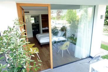 تختخواب و صبحانه Alea   Garda Lake Suite