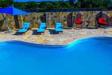 هتل Sea Crest