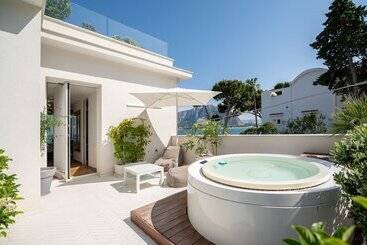 Unìco Boutique Hotel D Arte - Mondello