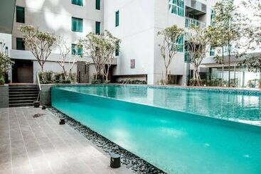 Summer Suites Klcc