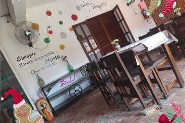 پانسیون Hostal Sisabel